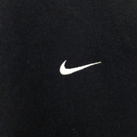 nike damen kleines logo|Women's Logos (1) .